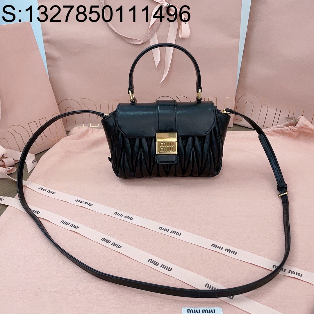 [JHL] 미우미우 마테라쎄 나파 레더 핸드백 17*12.5*7cm 5BP0 블랙 