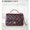 [JD] 샤넬 핸들 장식의 라지 플랩백 샤이니 램스킨 골드 메탈 버건디 24B 25*17*8cm 