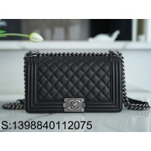 [JD] 샤넬 보이 샤넬 미디움 플랩백 그레인드 카프스킨 루테늄 메탈 블랙 15*25*9cm 