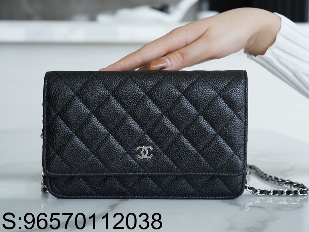 [JD] 샤넬 클래식 체인 캐비어 실버 메탈 19cm 블랙 WOC