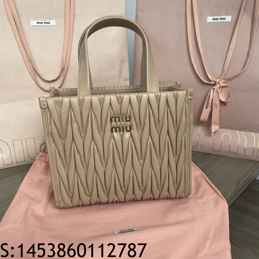 [JHL] 미우미우 마테라쎄 나파 레더 핸드백 5BG263 24*20.5*8cm 밀크티 