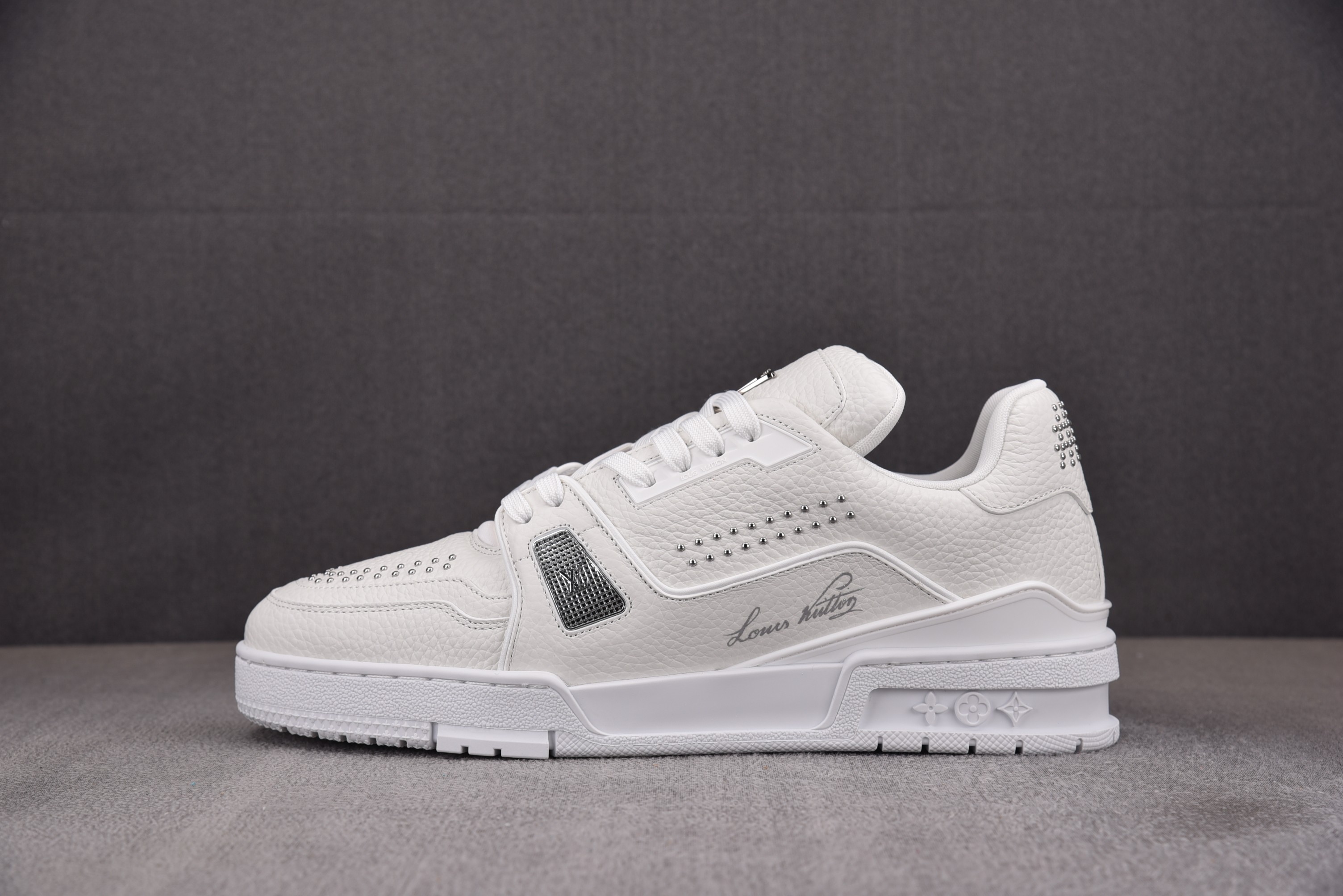 【BQ】LOUIS VUITTON Trainer 白色 루이비통