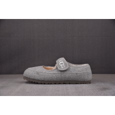 UGG Classic Mini P...