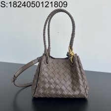 징 팩토리 보테가베네타 스몰 파라슈트 796569 21*17*16.5cm 라이트 브라운