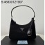 black frame 공장 프라다 리에디션 리나일론 미니백 1NE204 23*17*6cm 블랙 