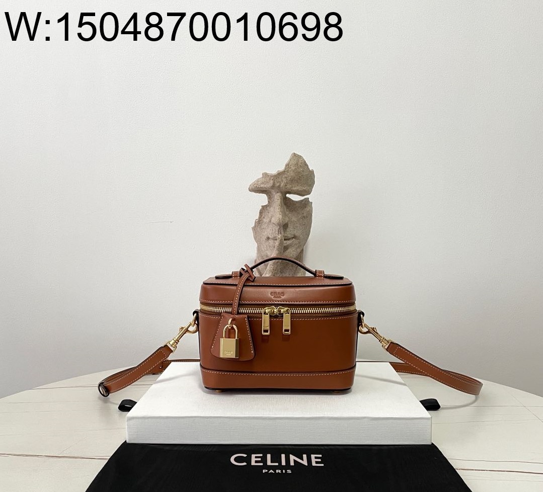 black frame 공장 셀린느 배니티 내츄럴 카프스킨 백 브라운 18*12*18cm 119463