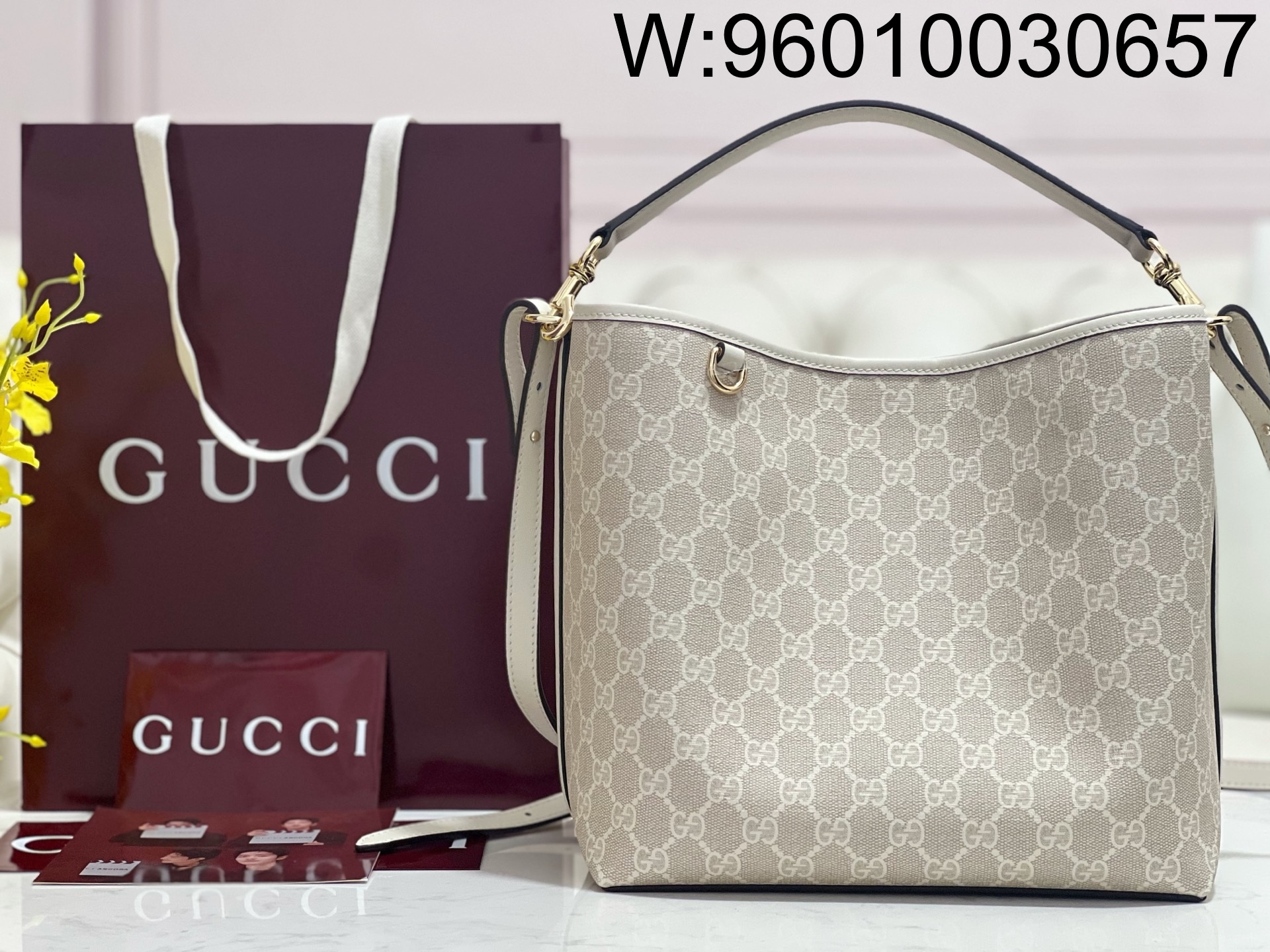 [JHL] 구찌 GG 엠블럼 숄더백 815103 25*15.5*25cm 화이트