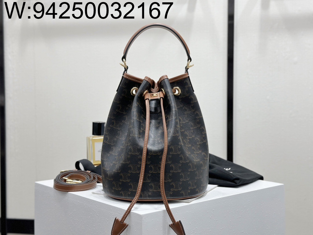백경 셀린느 클라라 백 트리옹프 캔버스 20*24*20cm 116882 블랙
