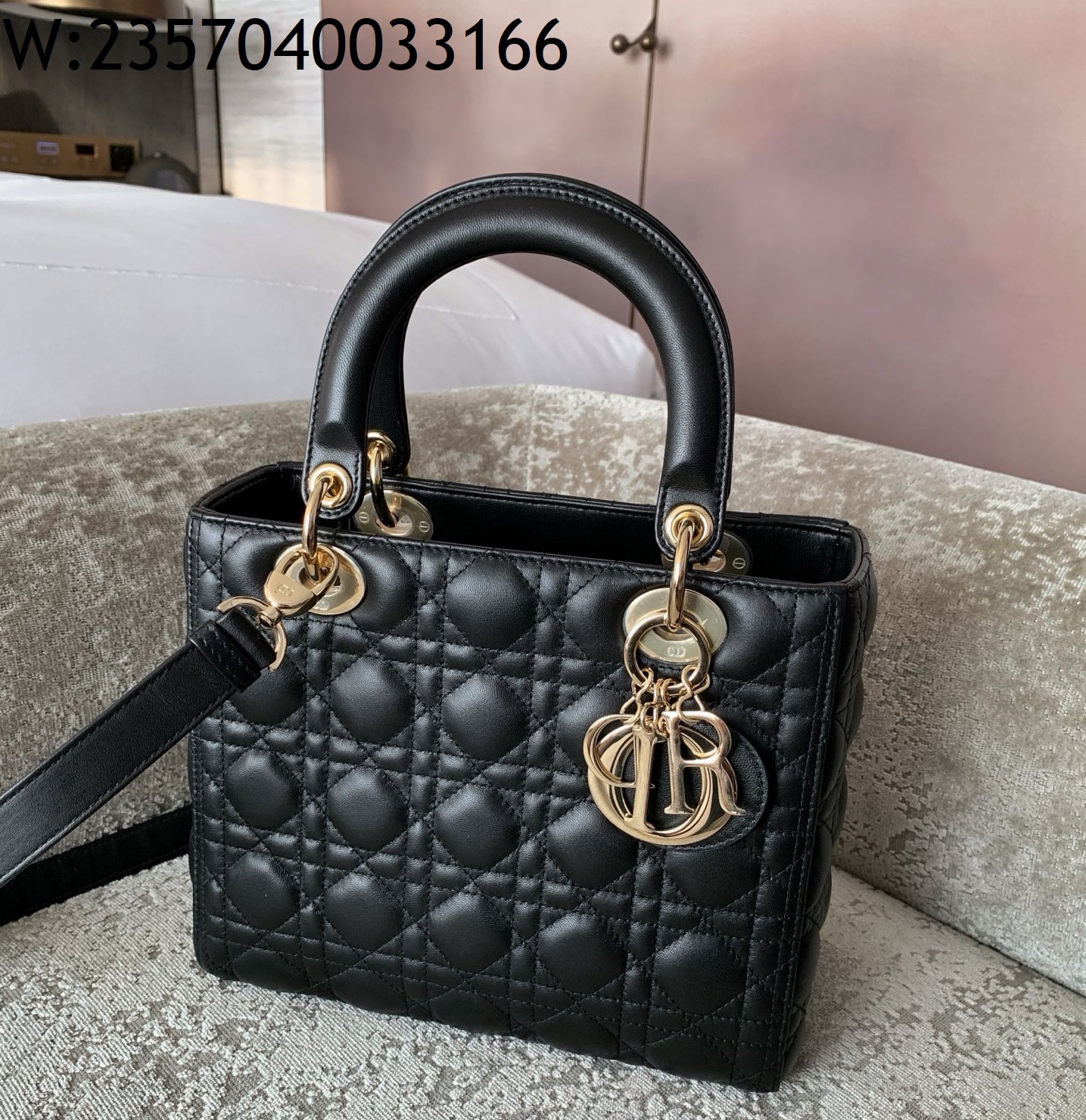 [엔젤] 디올 미디엄 레이디백 까나쥬 24*21*12cm 블랙 금장