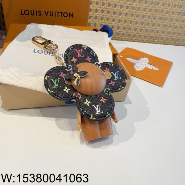 AGG 루이비통 LV X TM 비비엔 백 참 키링 블랙 