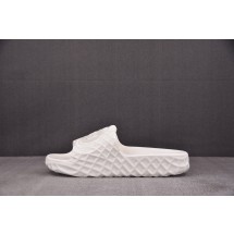 【CY】구찌 슬라이드 샌들 인터로킹 G 화이트 워터 리플 슬리퍼