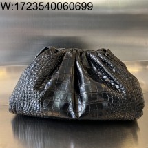 징 팩토리 보테가베네타 파우치 엠보싱 악어무늬 576227 40*18*18cm 블랙