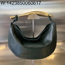 징 팩토리 보테가베네타 사르딘 엠보싱 악어무늬 754657 33*20*4cm 흑녹색