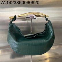 징 팩토리 보테가베네타 사르딘 엠보싱 악어무늬 754657 33*20*4cm 청색