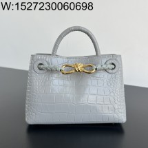 징 팩토리 보테가베네타 안디아모 미니 엠보싱 악어무늬 777614 22*9*15.5cm 라이트 그레이