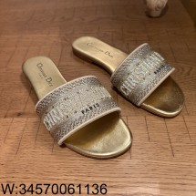 [QR 5009] 디올 디 웨이 큐빅 뮬 슬리퍼 골드