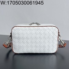 징 팩토리 보테가베네타 스몰 인트레치아토 카메라 백 755923 24.5*15*6cm 화이트