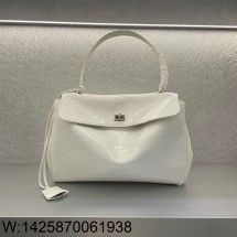 [dxg] 발렌시아가 악어무늬 로데오 미디엄 핸드백 빈티지 골드 장식 35*23.3*10.9cm 화이트