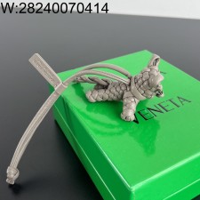 징 팩토리 보테가베네타 캣 참 835969 8.5*4.5*6cm  라임스톤