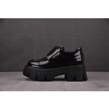 【CY】프라다 구두 광택 가죽 두꺼운 밑창 블랙