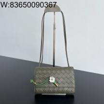 징 팩토리 보테가베네타 안디아모 데이지 파우치 838870 19*13*2cm 사이프러스