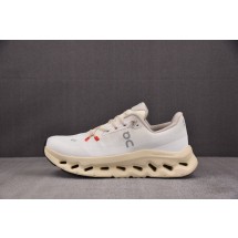 【KO】On Cloudtilt 샌드 크림