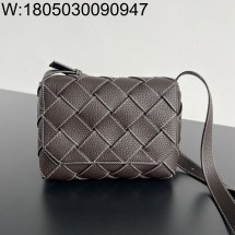 징 팩토리 보테가베네타 디아고 795637 22.5*16.5*5.5cm 브라운