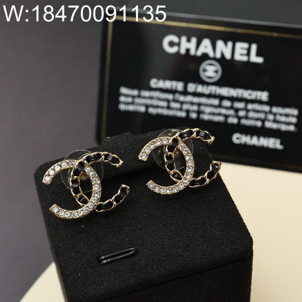 AGG 샤넬 가죽 체인 이음 CC로고 큐빅 귀걸이