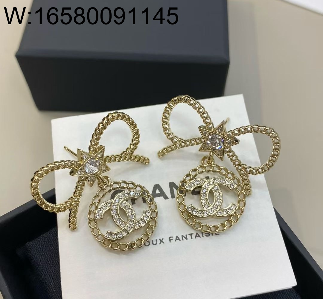 AGG 샤넬 나비매듭 동그라미 CC로고 귀걸이