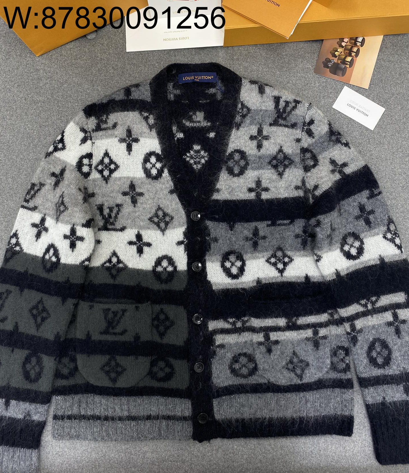 TJ공장 루이비통 배색 모헤어 가디건 그레이