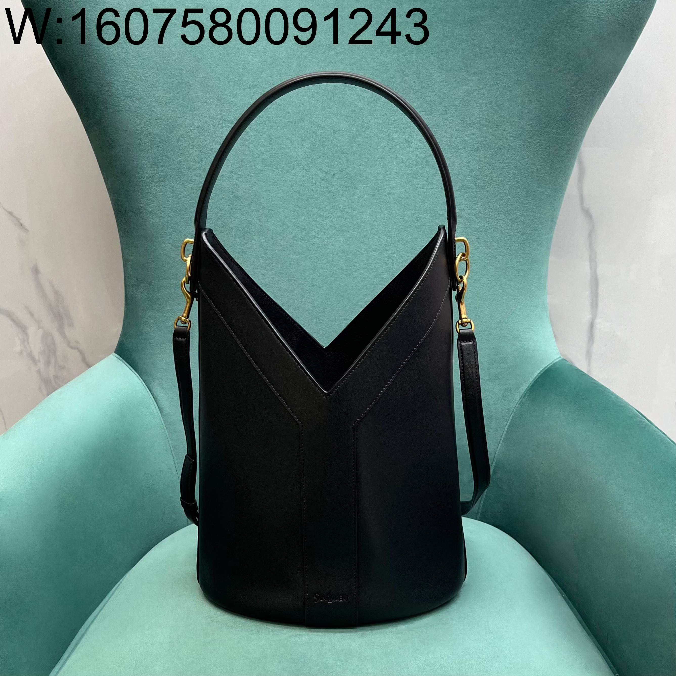 Pomegrante 생로랑 가죽 소재 Y 탑 핸들 버킷 백 블랙 840891 25*34*15cm