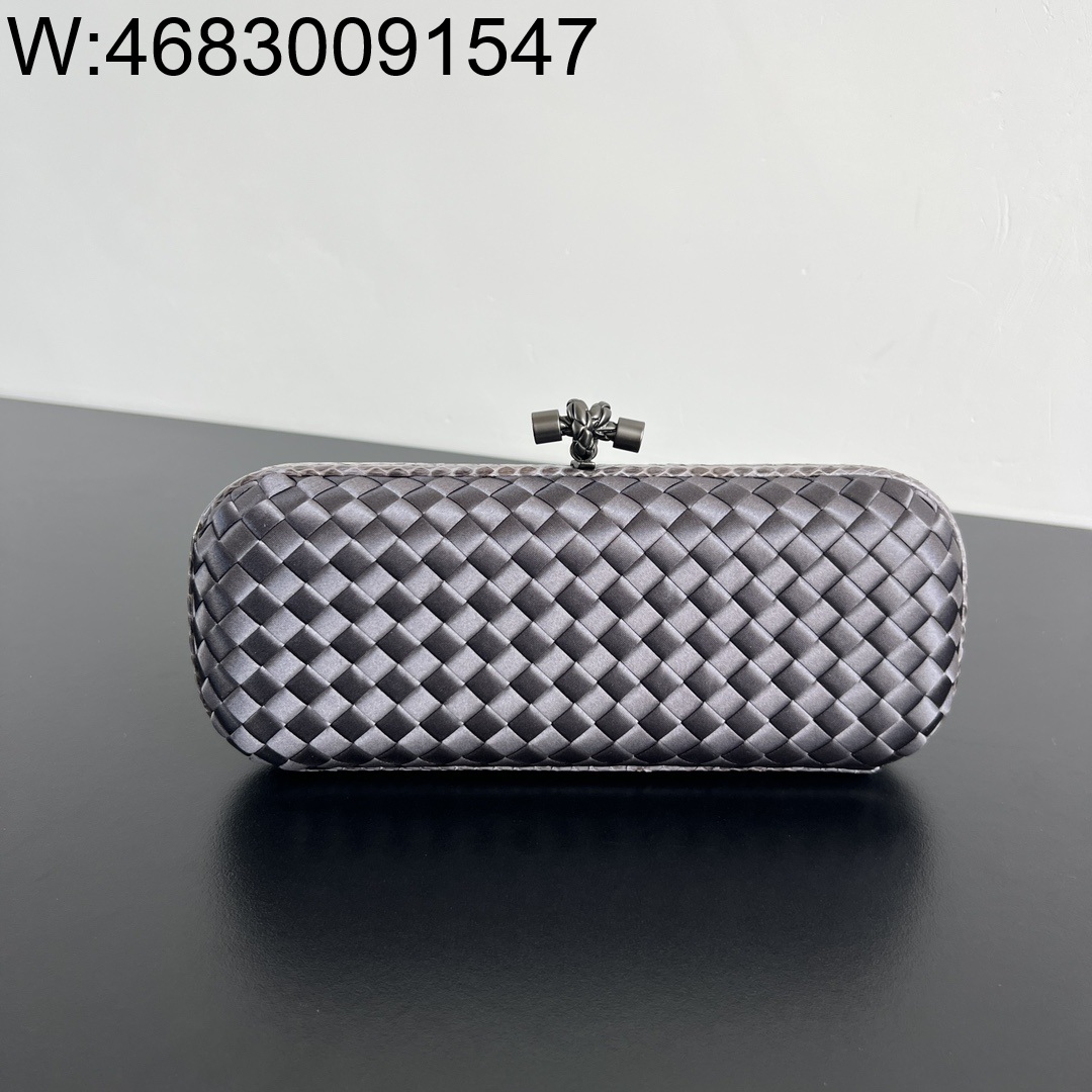 징 팩토리 보테가베네타 놋 717622 25*10*5cm 다크 그레이 실크 명주 8651