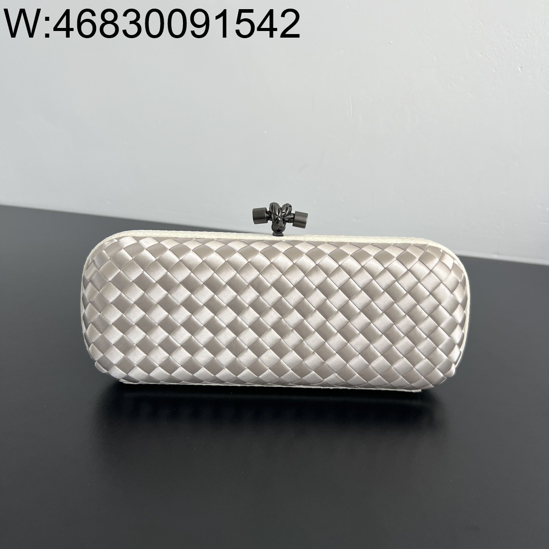 징 팩토리 보테가베네타 놋 717622 25*10*5cm 아이보리 실크 명주 8651