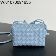 징 팩토리 보테가베네타 미니 루프백 카메라백 723547 17*10*6cm 스카이 블루