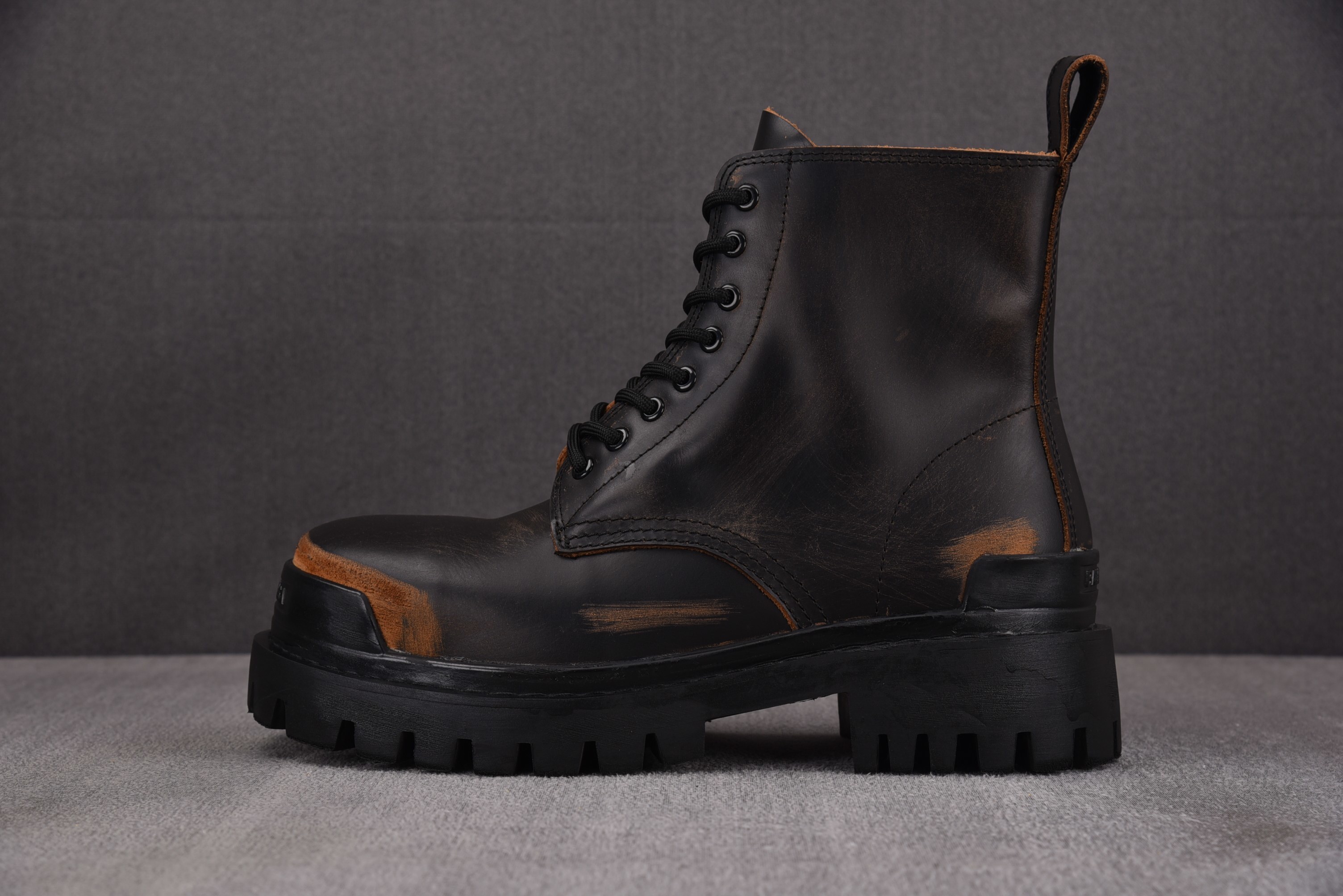 【GD】발렌시아가 퍼리 슬라이드 블랙