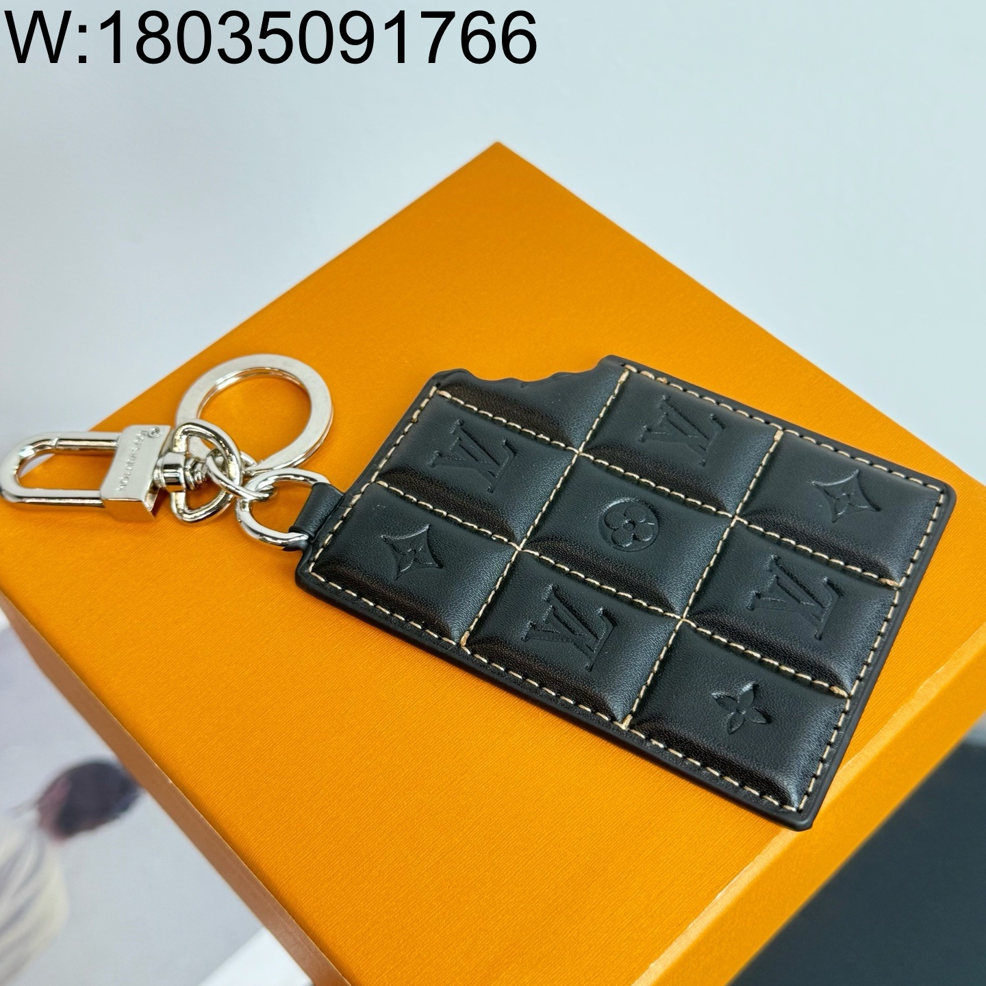 AGG 루이비통 초콜릿 키링 백 참 블랙 M01478