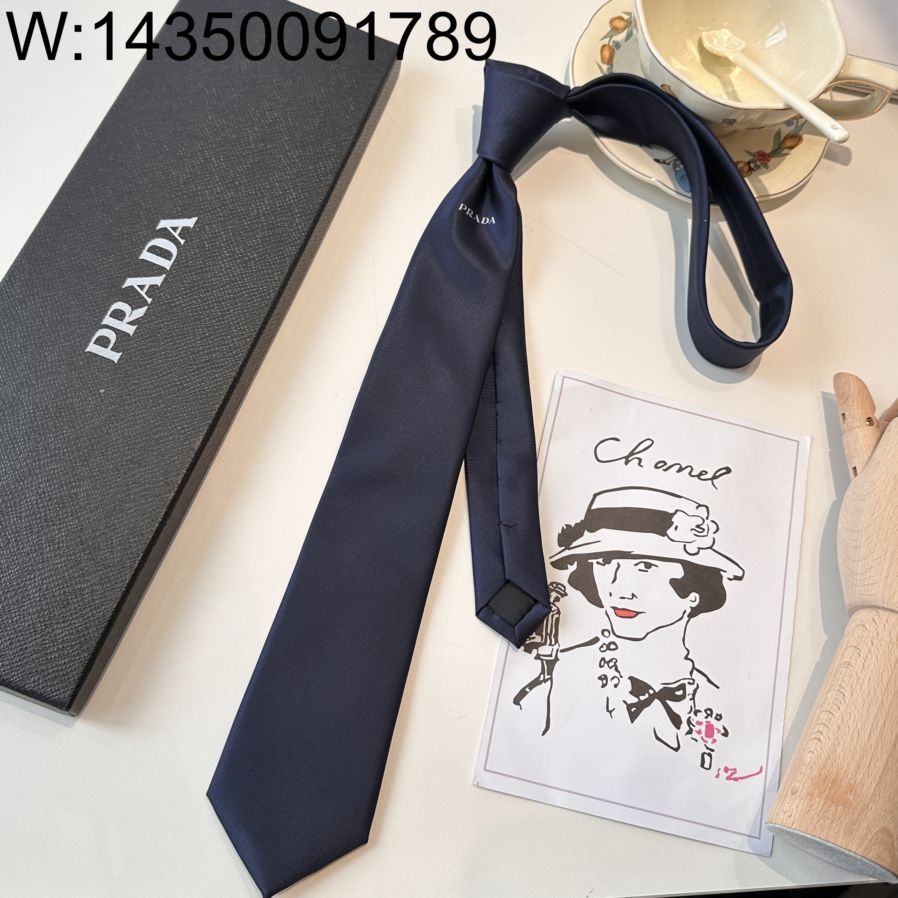 AGG 프라다 미니 모노그램 넥타이 네이비