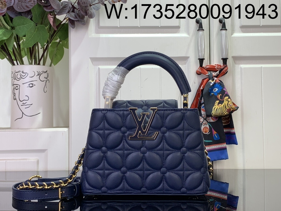 [88factory] 루이비통 카퓌신 이스트 웨스트 미니 네잎클로버 M25283 13.6*8*21cm 네이비