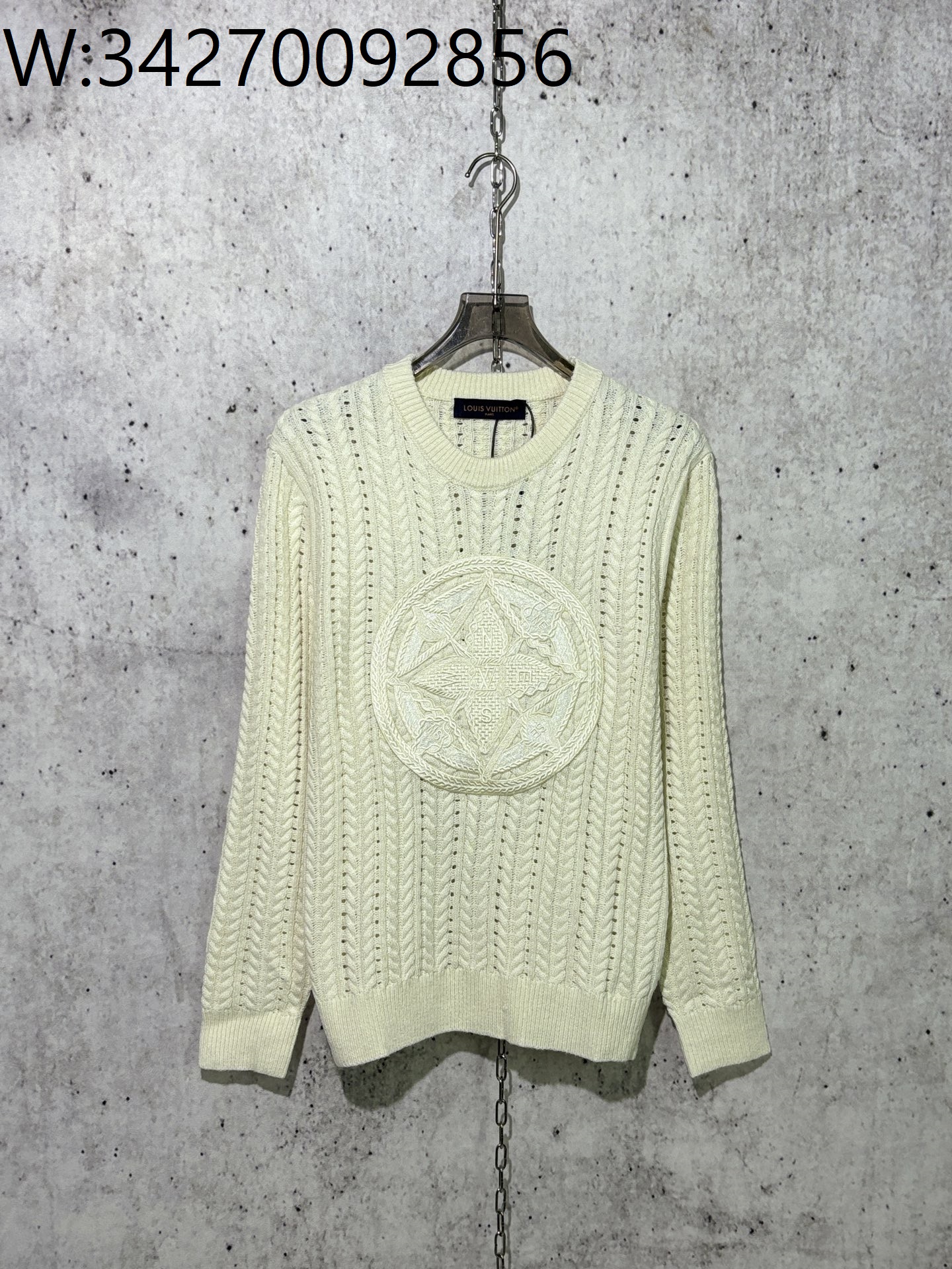[사슬공장] 루이비통 점보 플라워 로고 자카드 니트 아이보리
