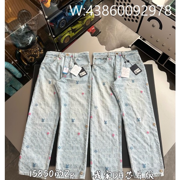 V공장 루이비통 Tyler 24FW 모노그래 청바지 라이트 블루