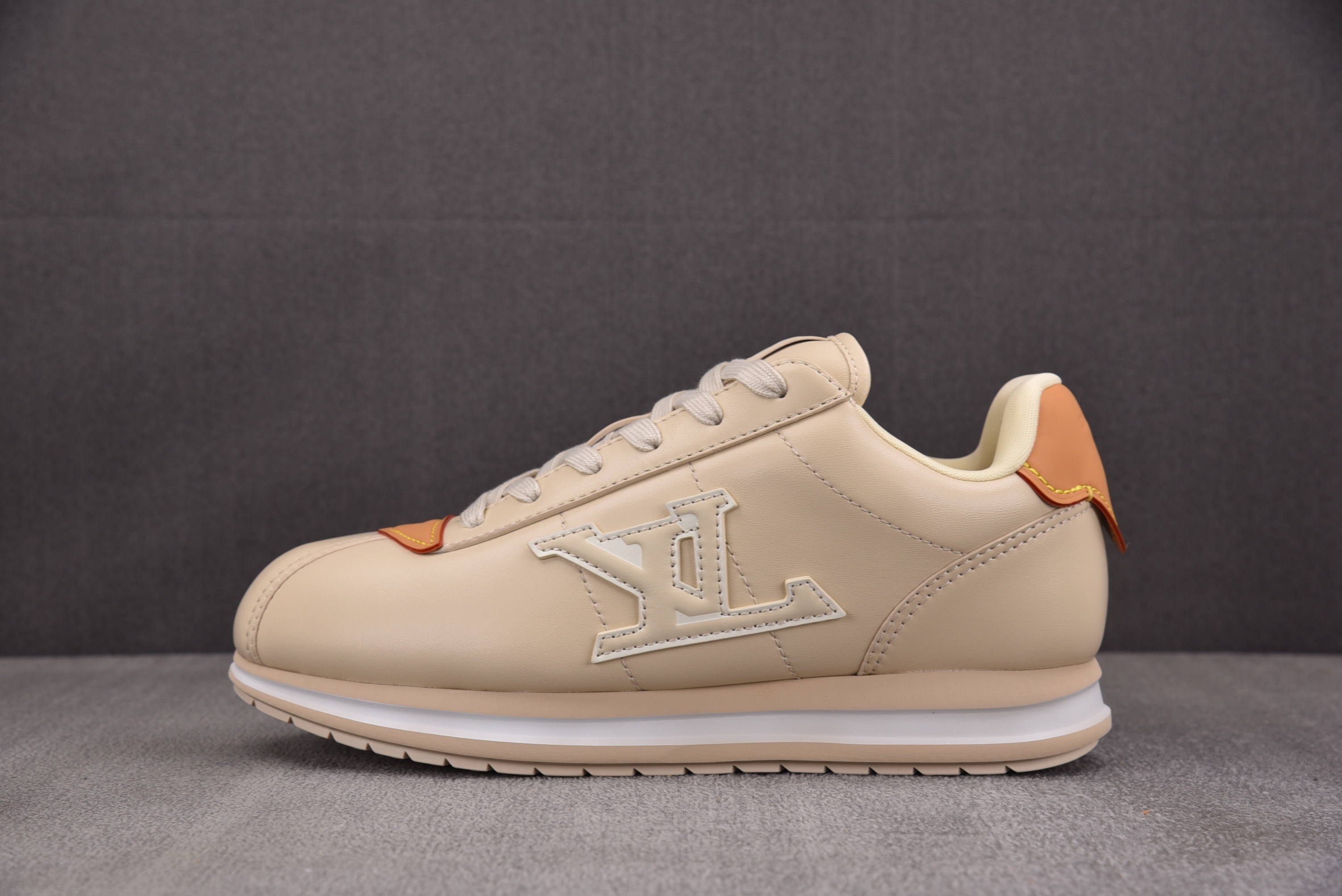 【BQ】루이비통 x 니고 버터소프트 FW25 베이지