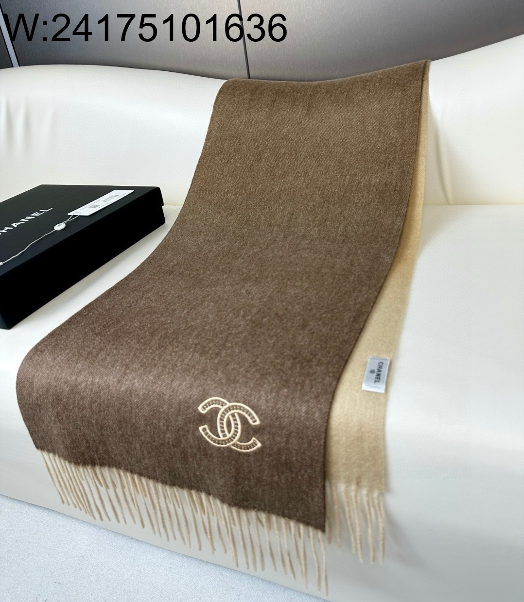 AGG 샤넬 CC로고 자수 캐시미어 양색 스카프 브라운