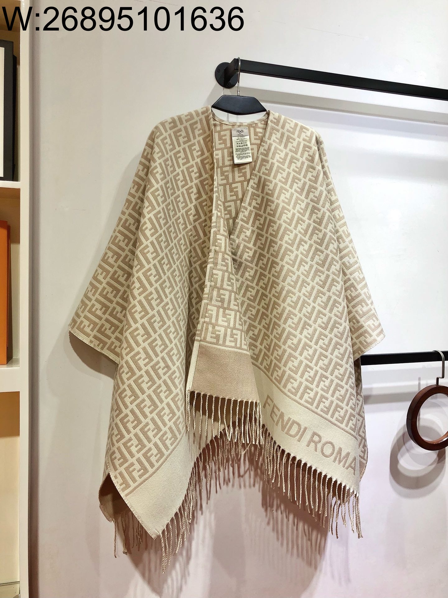 AGG 펜디 올 오버 FF로고 자카드 혼방 케이프 베이지 145*155cm