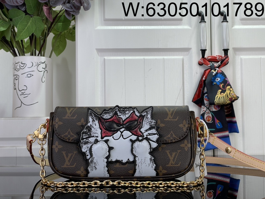 [88factory] 루이비통 월릿 온 체인 아이비 M15148 12*4.3*23.5cm