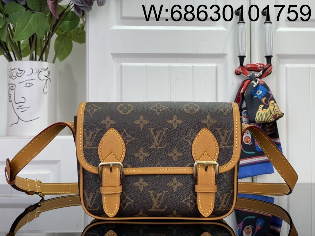 [88factory] 루이비통 사첼 웨어러블 월릿 M26805 15*6*19.5cm