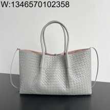 징 팩토리 보테가베네타 피나코테카 817166 23*43*14.5cm 미디엄 그레이