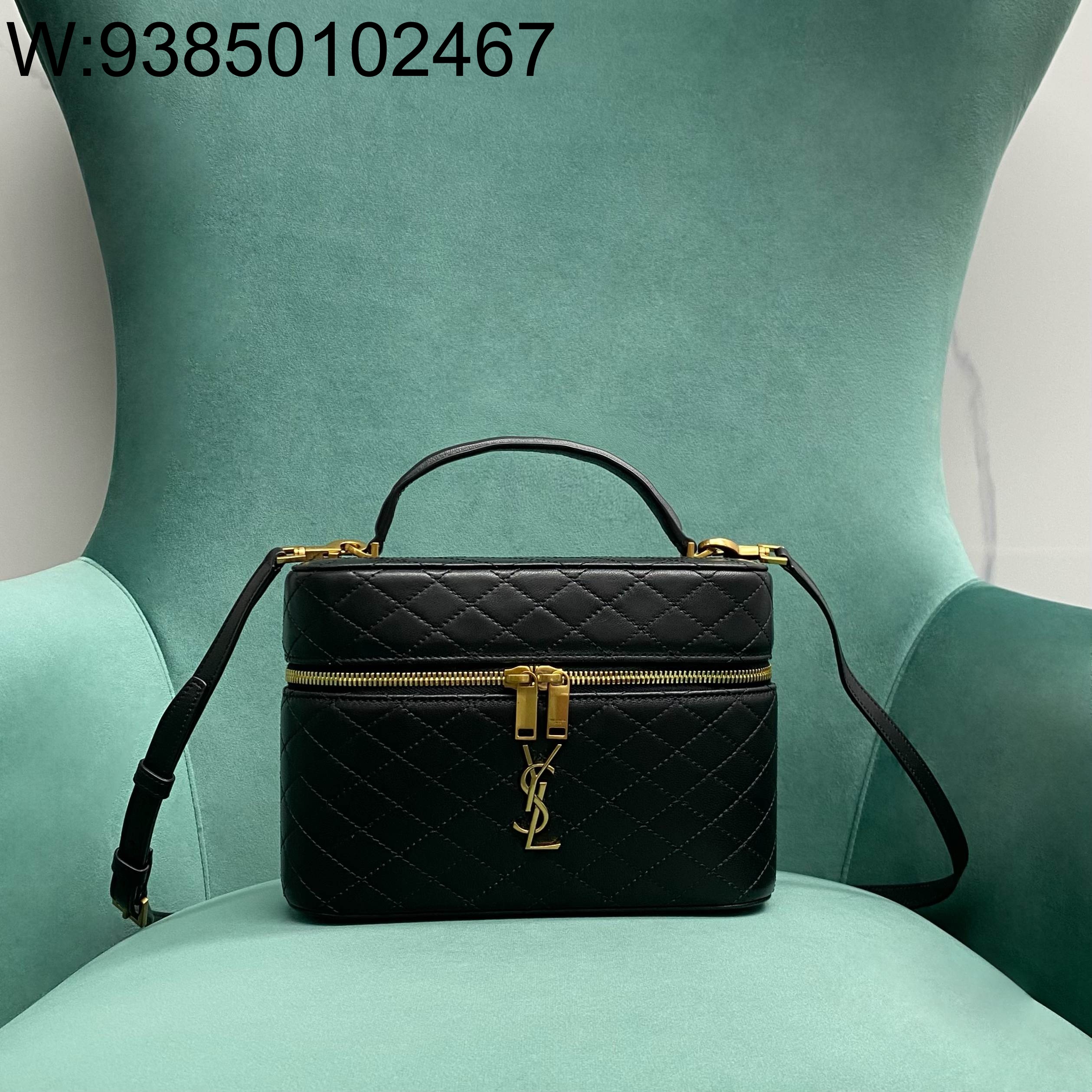 Pomegrante 생로랑 램스킨 소재의 GABY 라지 배니티 백 851572 22.5*8*15cm 블랙