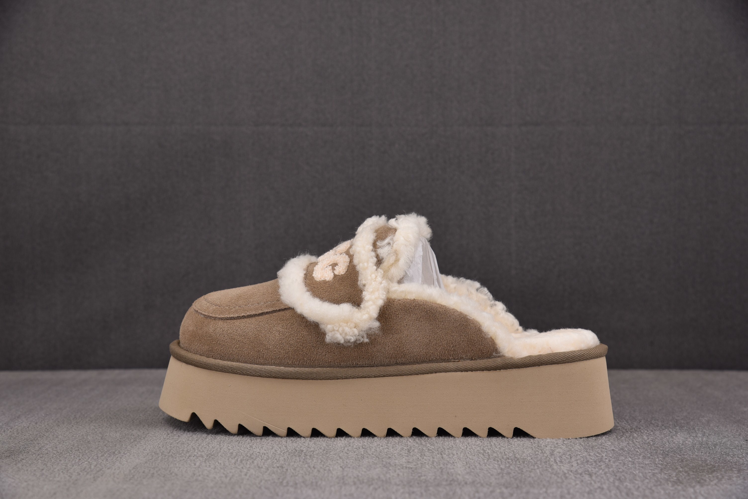 어그 스쿠페트 앤텔로프 브라운 50829-ALP