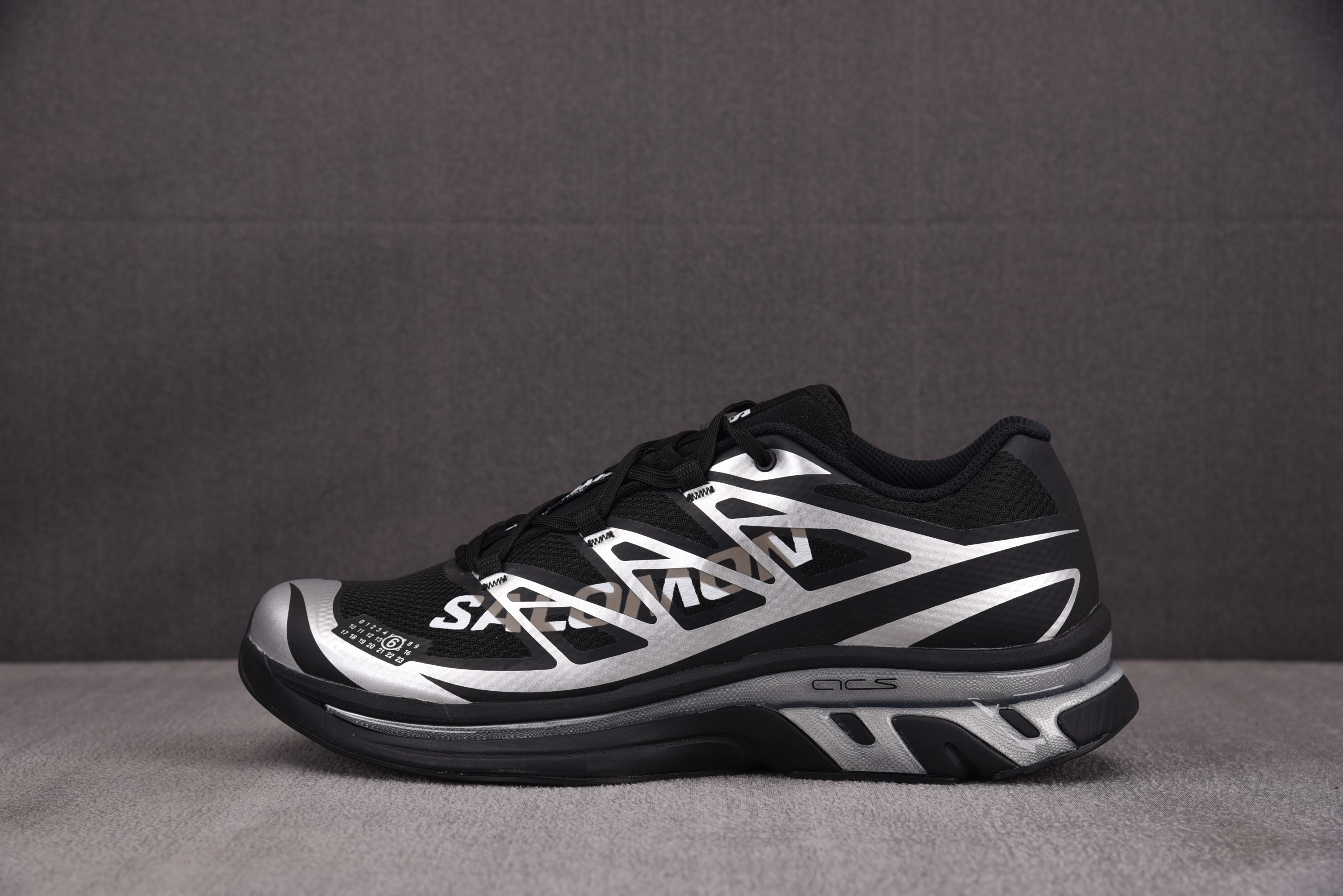 살로몬 XT-MM-6 MM6 메종 마르지엘라 블랙 실버 L491070