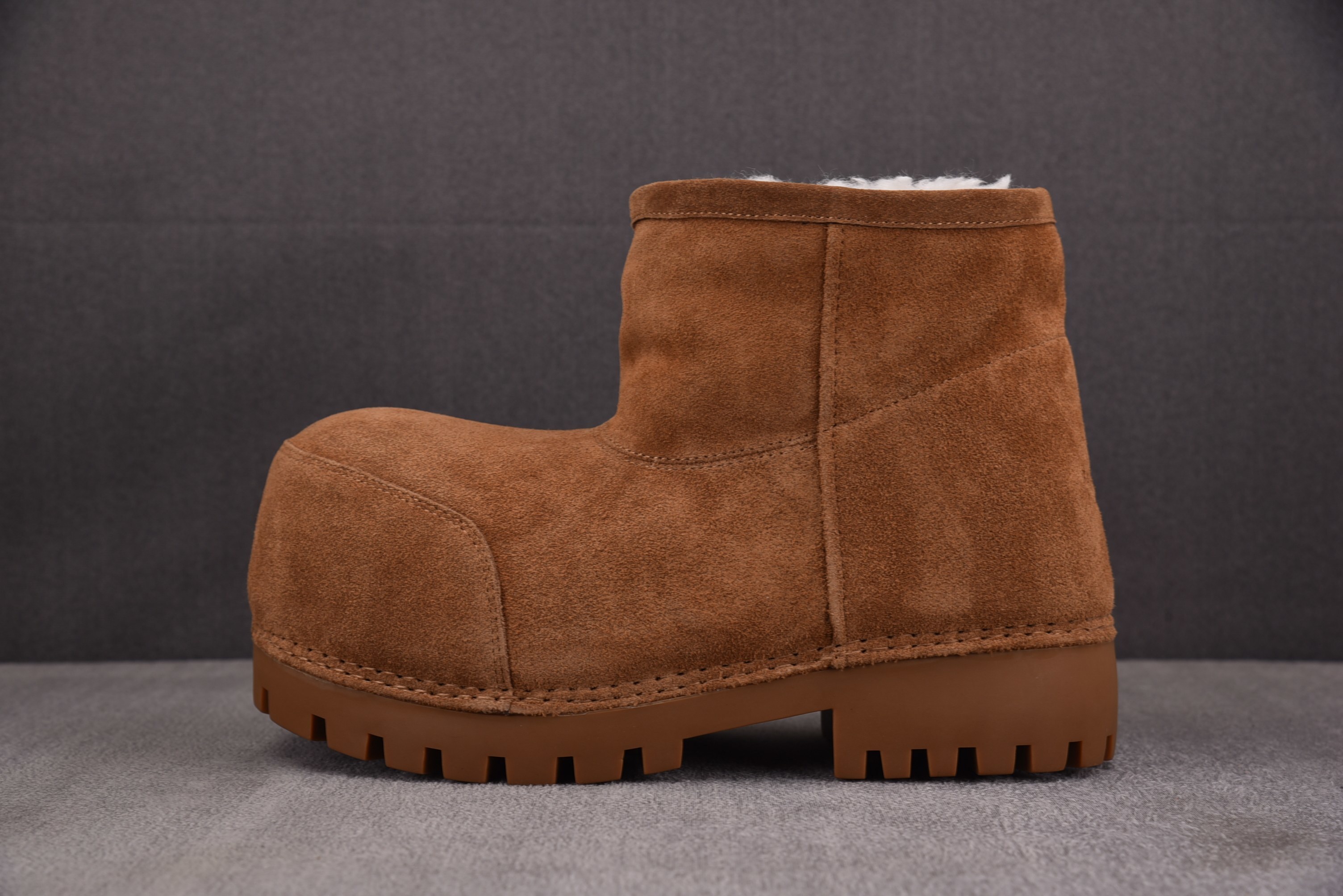 【GD】발렌시아가 알래스카 퍼 로우 부츠 브라운